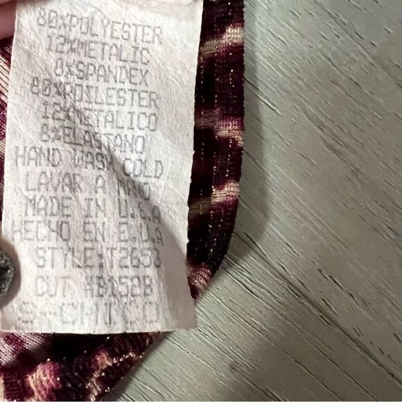 EUC forever 21 top VNTG y2k burgundy chevron pattern gold threading stretchy szS - Picture 9 of 9